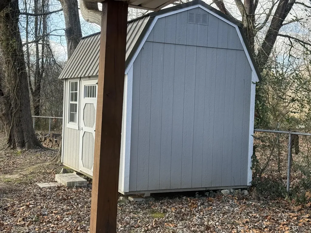 365 Maple Street Russell Springs KY 42642