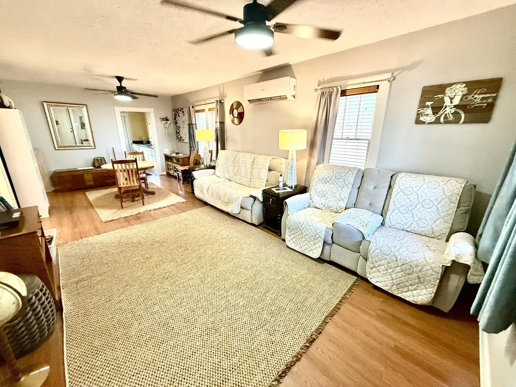 365 Maple Street Russell Springs KY 42642