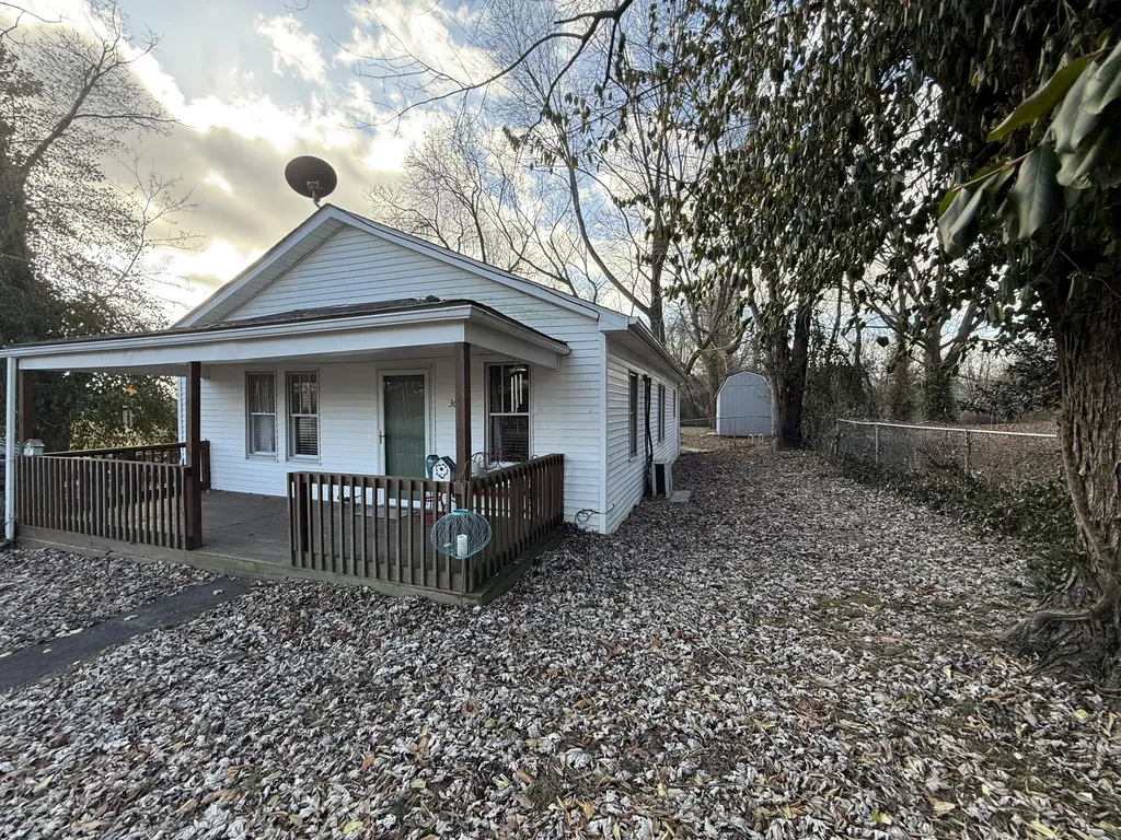 365 Maple Street Russell Springs KY 42642
