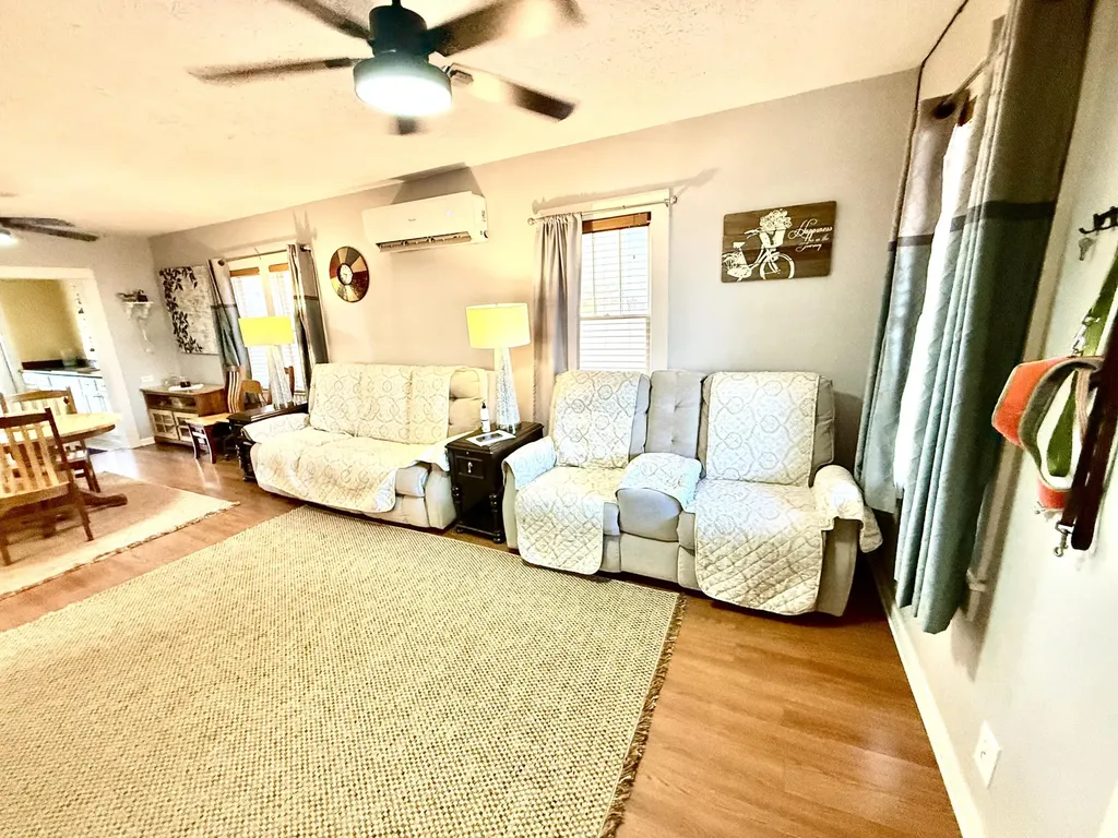 365 Maple Street Russell Springs KY 42642