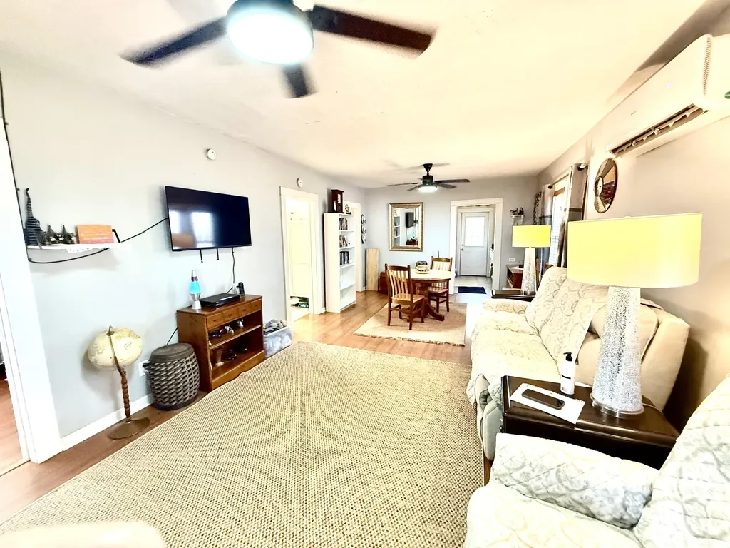 365 Maple Street Russell Springs KY 42642