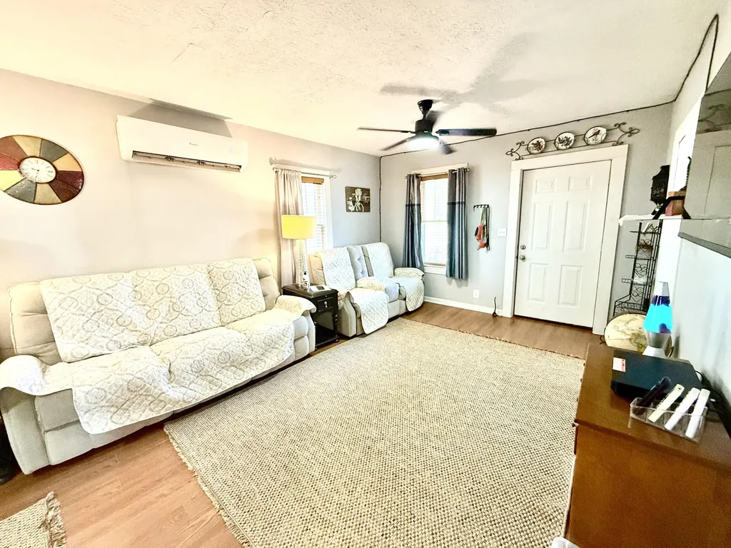 365 Maple Street Russell Springs KY 42642