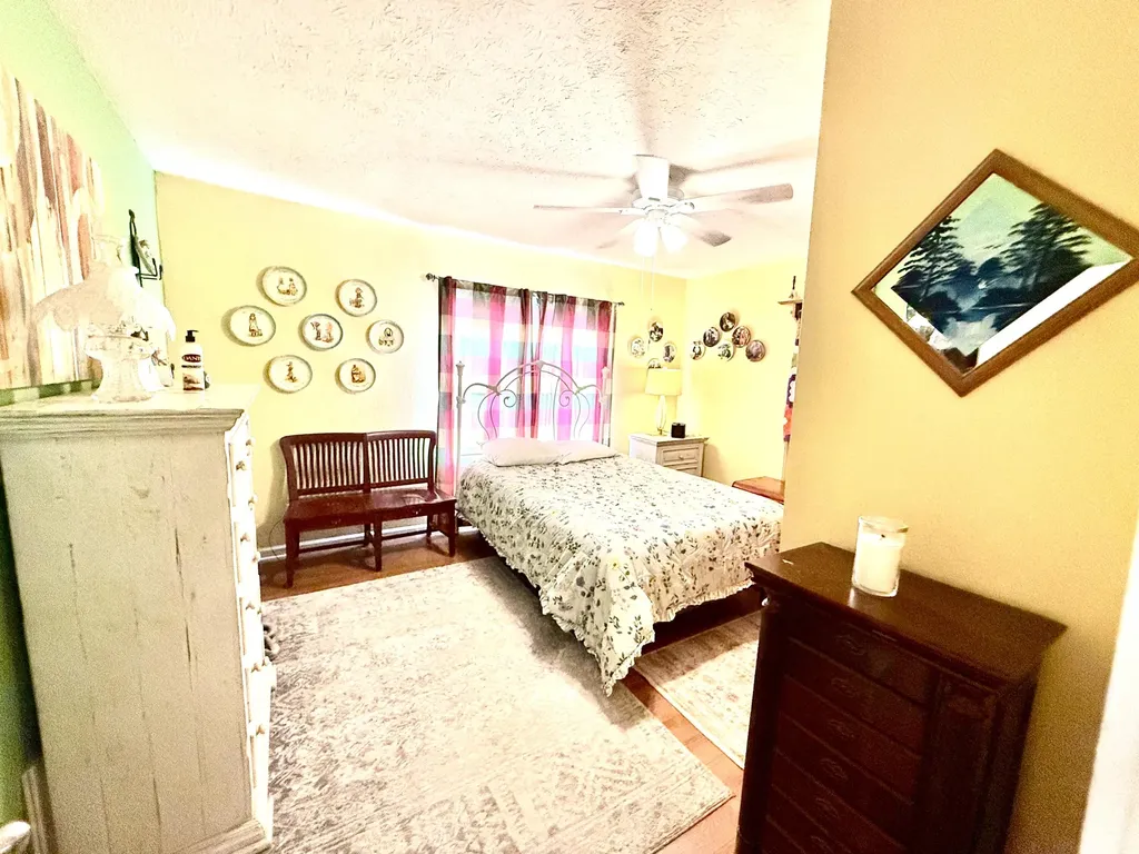 365 Maple Street Russell Springs KY 42642