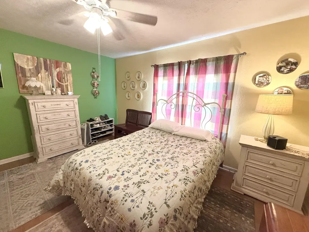365 Maple Street Russell Springs KY 42642