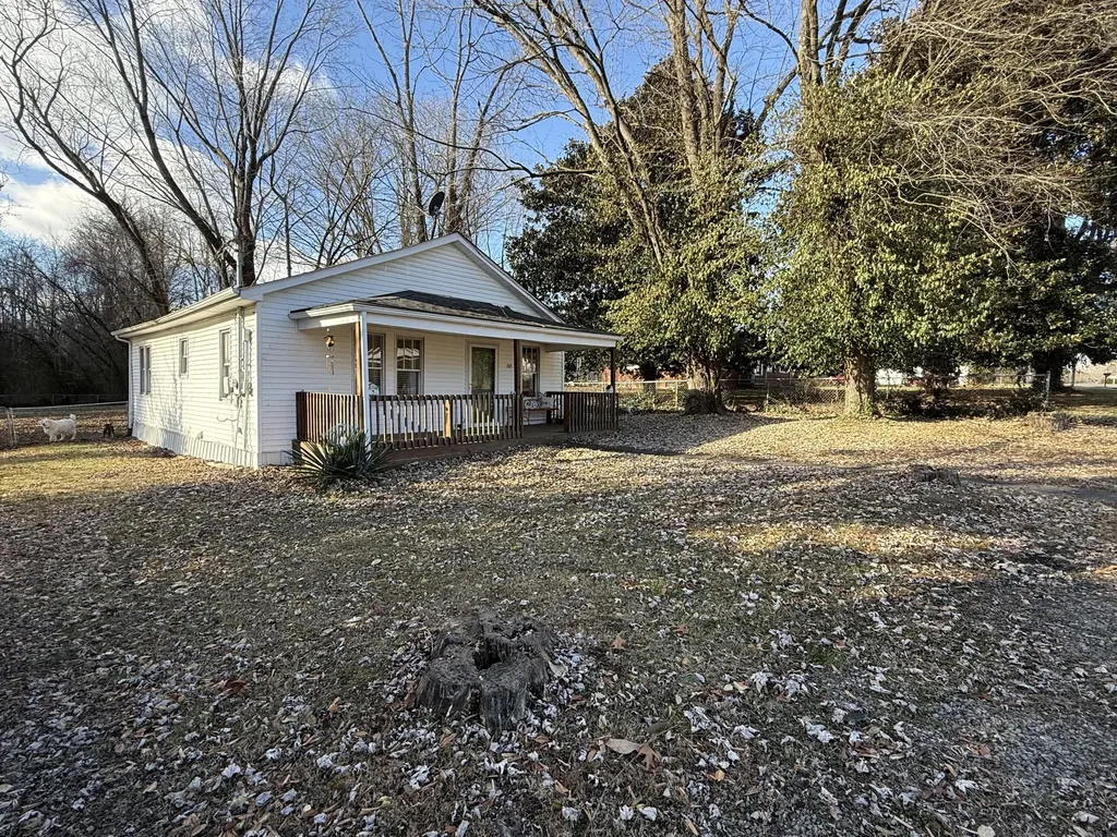 365 Maple Street Russell Springs KY 42642