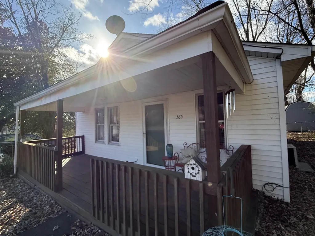 365 Maple Street Russell Springs KY 42642