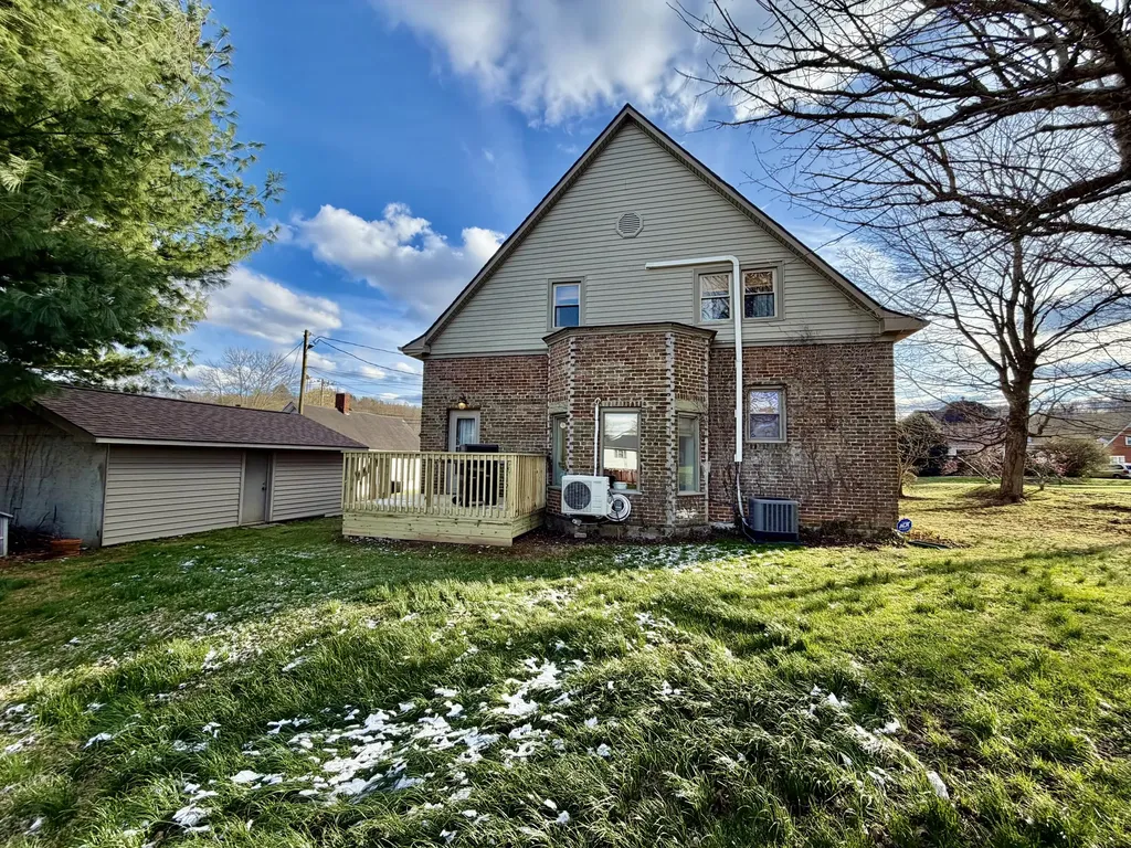 300 W Main Street Mt Vernon KY 40456