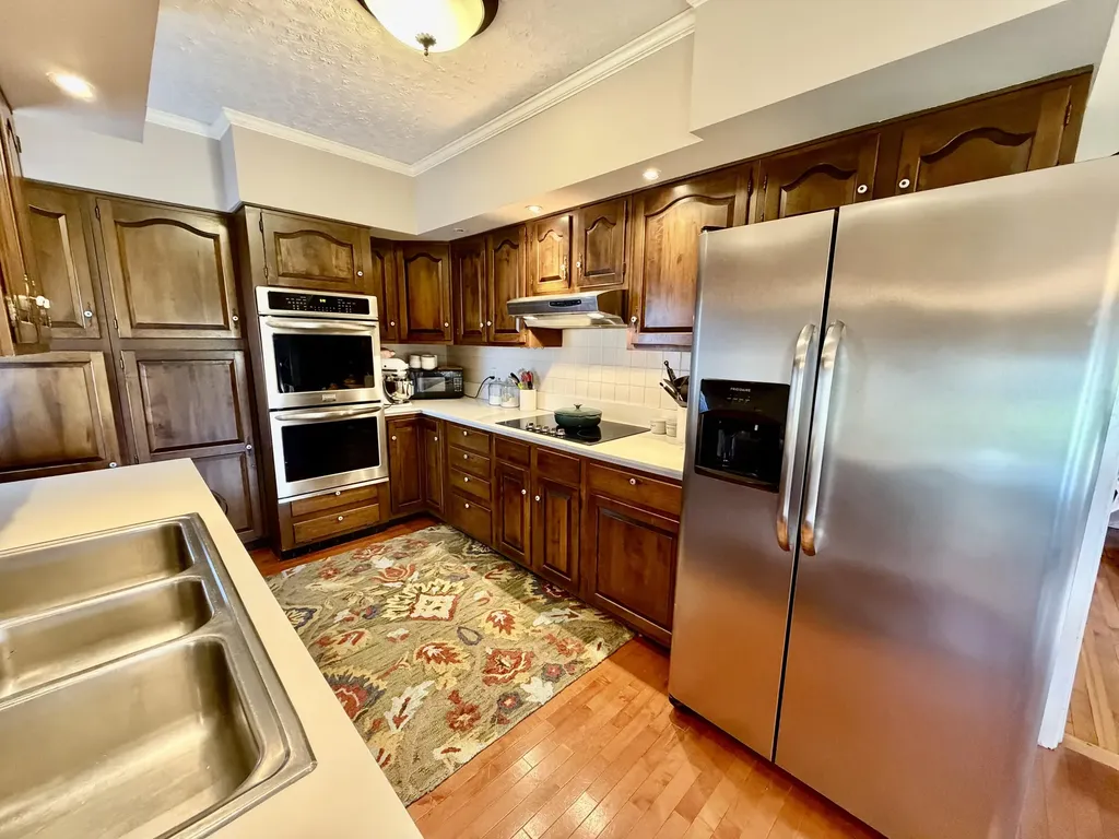 300 W Main Street Mt Vernon KY 40456