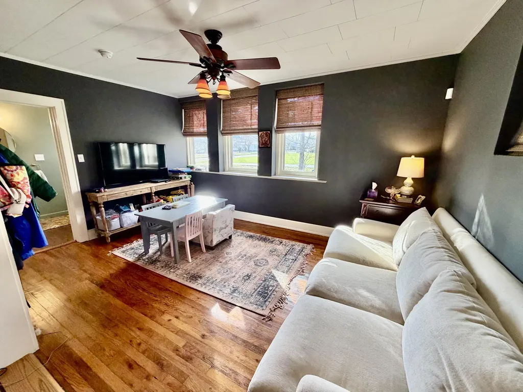 300 W Main Street Mt Vernon KY 40456