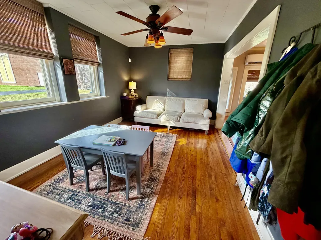 300 W Main Street Mt Vernon KY 40456