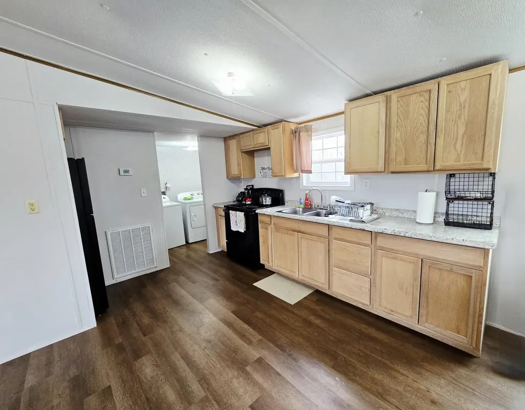 260 Bill Moore Road Edmonton KY 42129