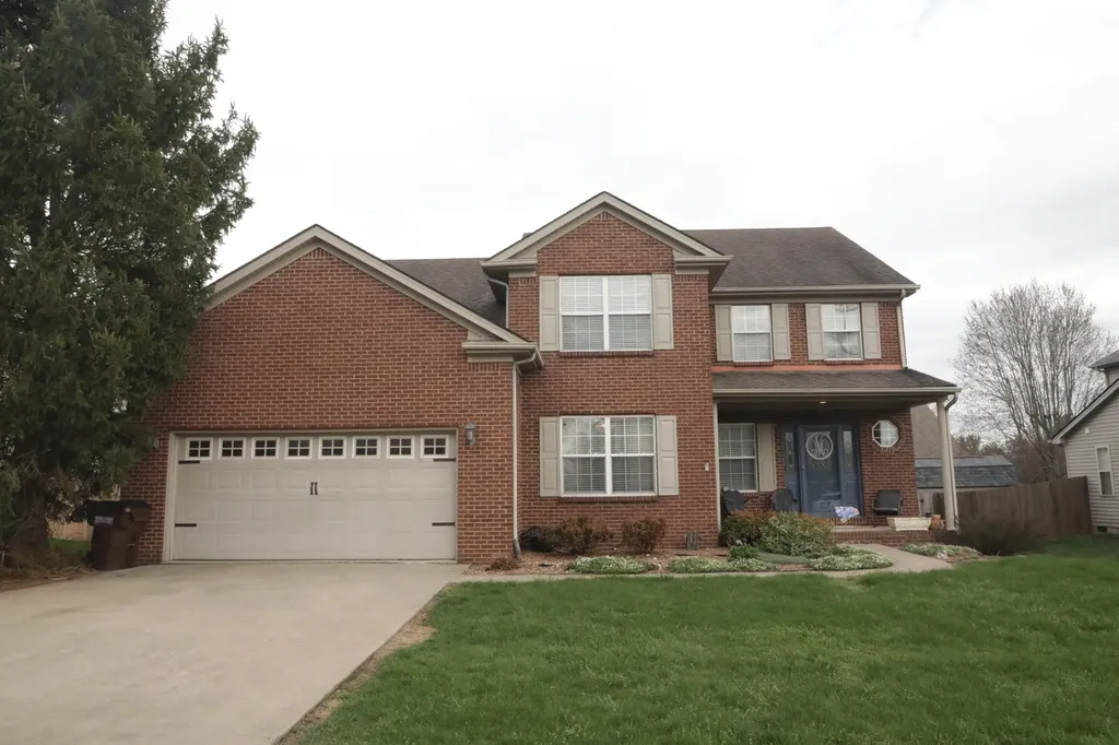 610 Oxford Road Versailles KY 40383