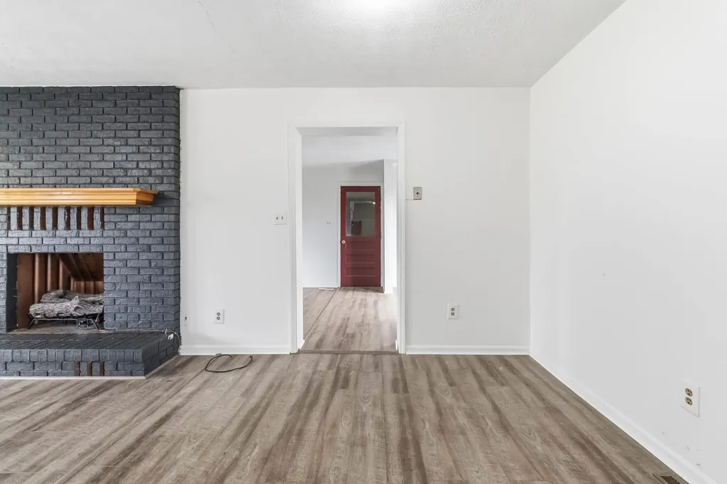 651 Panola Road Waco KY 40385