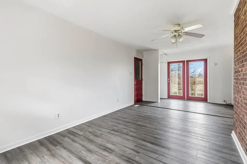 651 Panola Road Waco KY 40385
