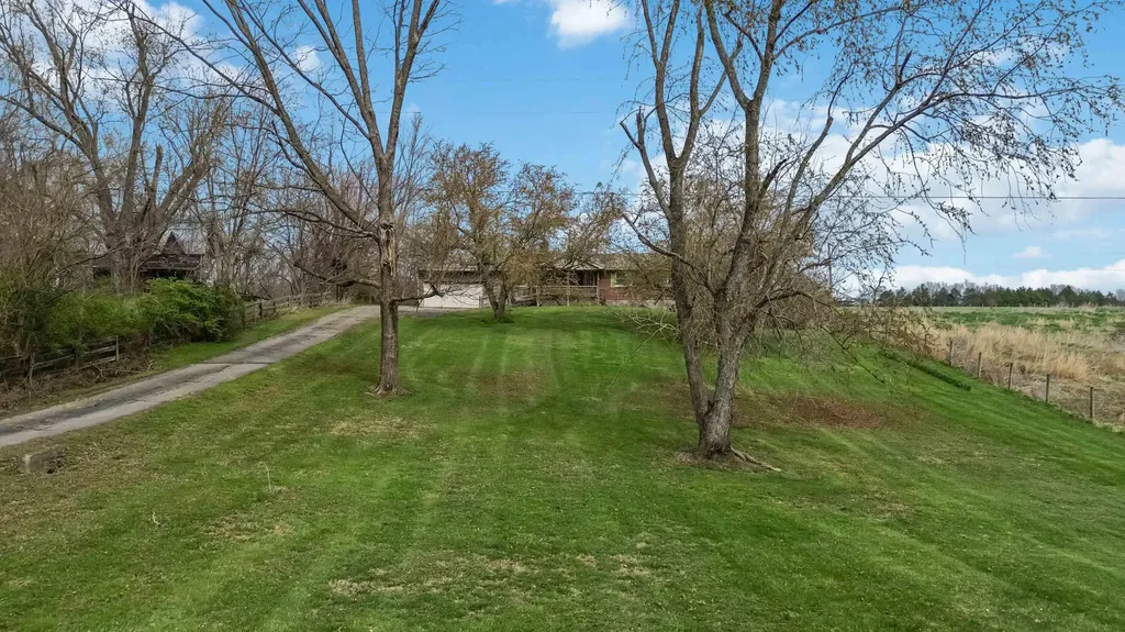 651 Panola Road Waco KY 40385