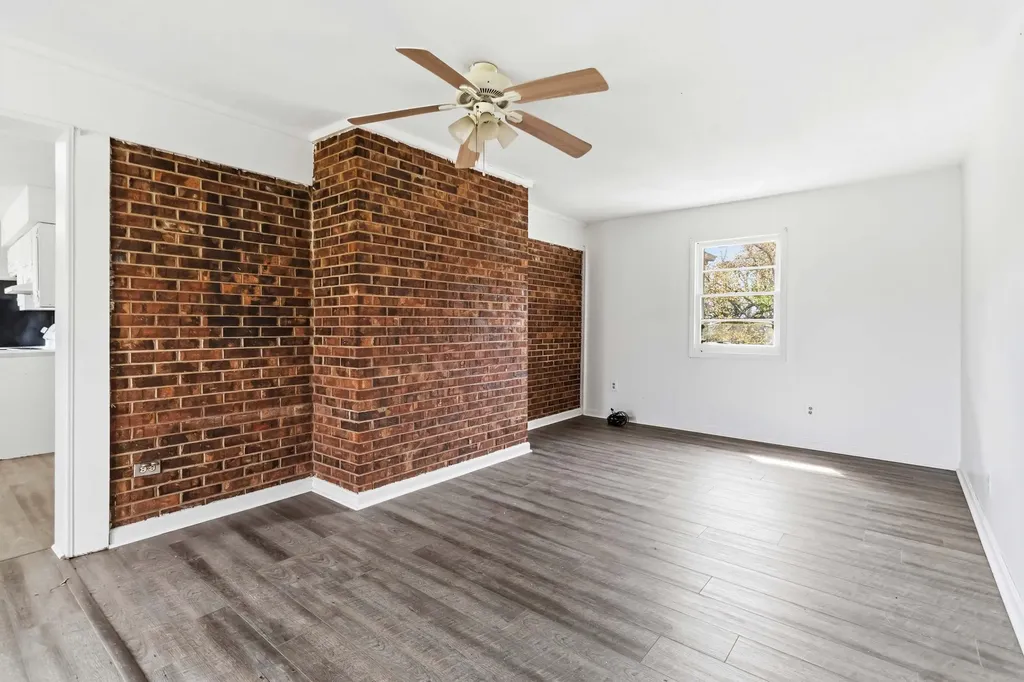 651 Panola Road Waco KY 40385