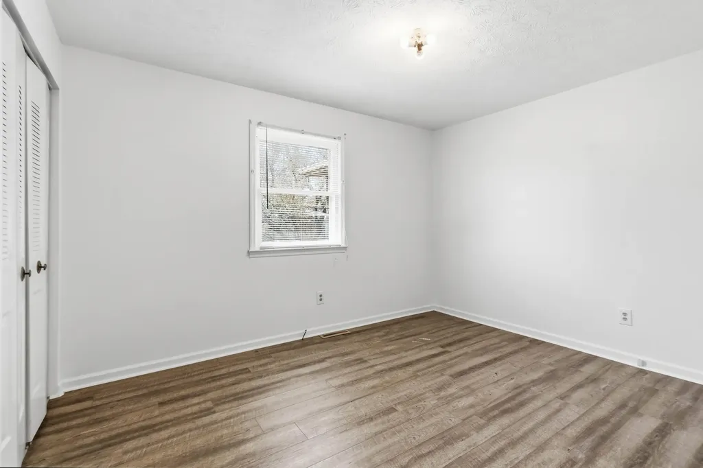 651 Panola Road Waco KY 40385