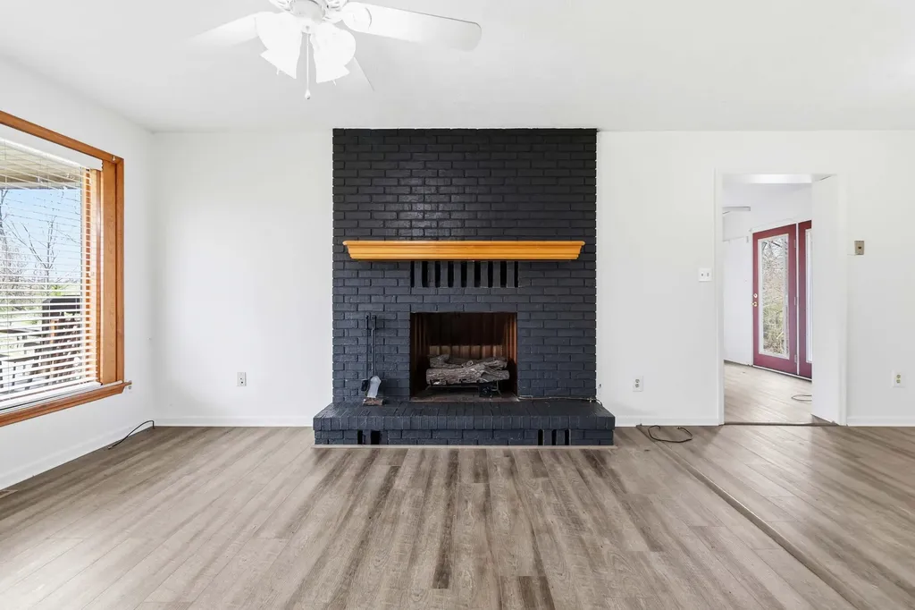 651 Panola Road Waco KY 40385