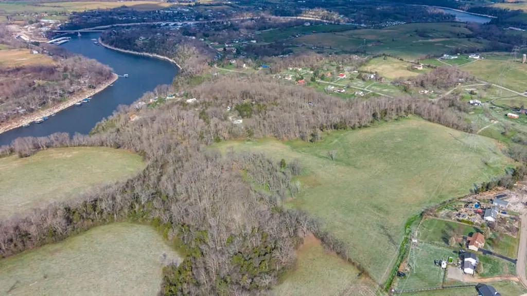 3515 Kennedy Bridge Road Lancaster KY 40444
