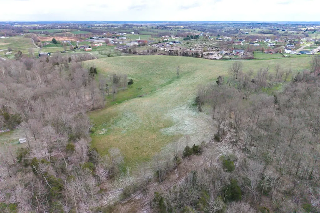 3515 Kennedy Bridge Road Lancaster KY 40444