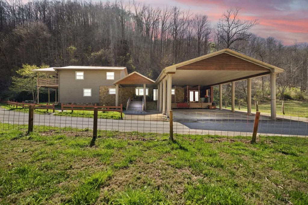 544 Salisbury Branch Road Dema KY 41859