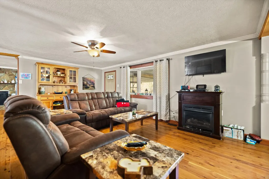 544 Salisbury Branch Road Dema KY 41859
