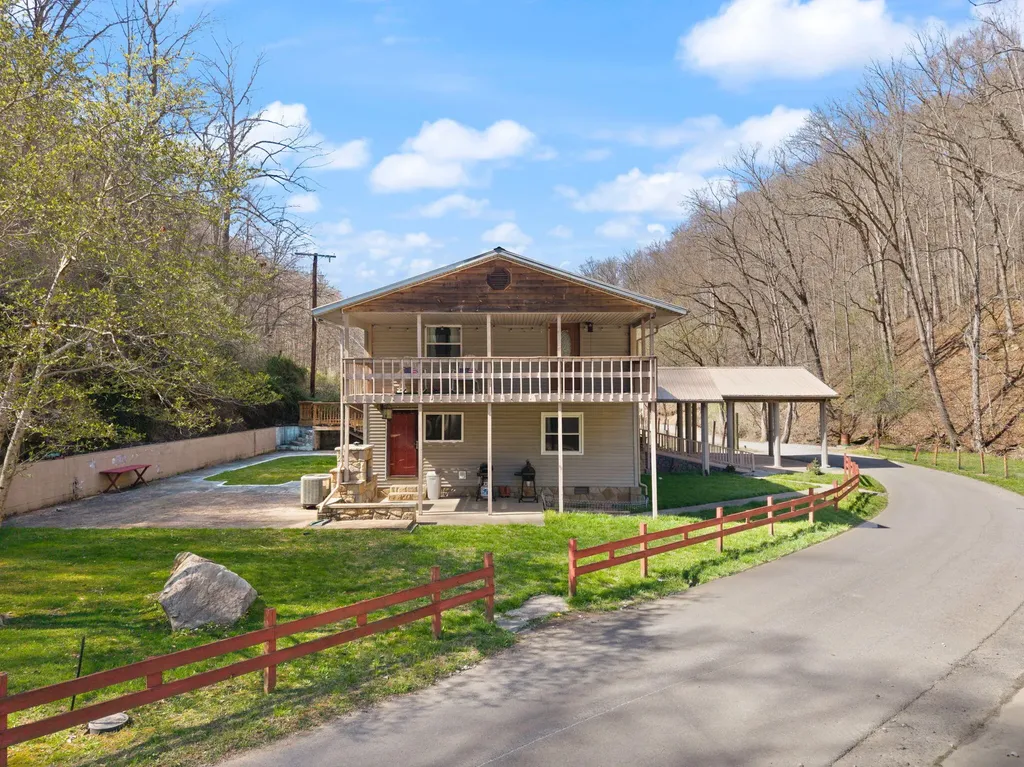 544 Salisbury Branch Road Dema KY 41859
