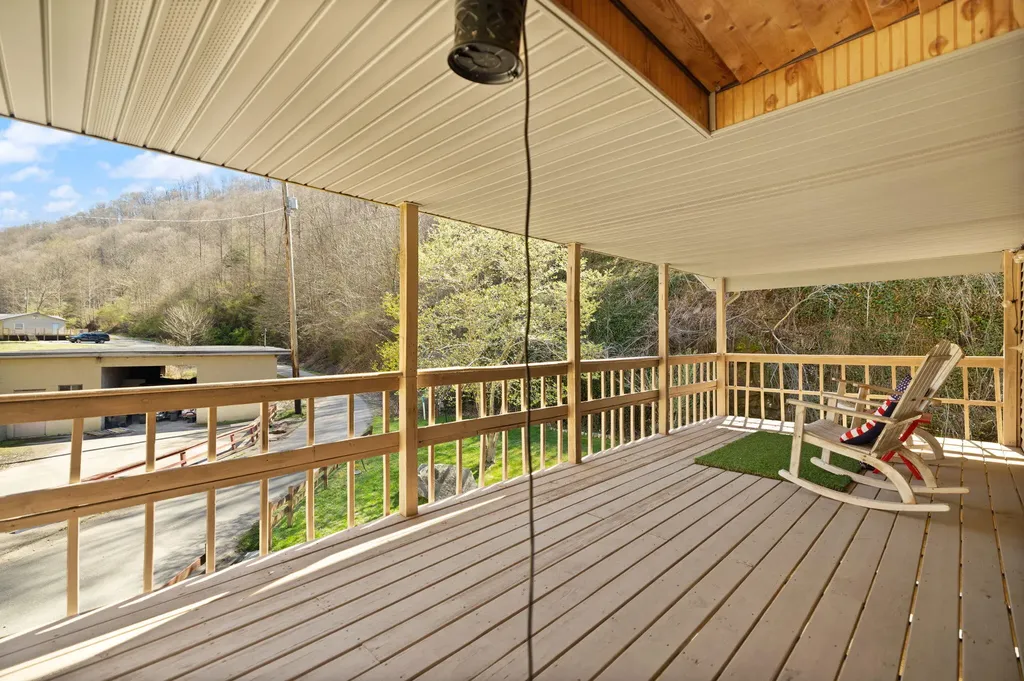 544 Salisbury Branch Road Dema KY 41859