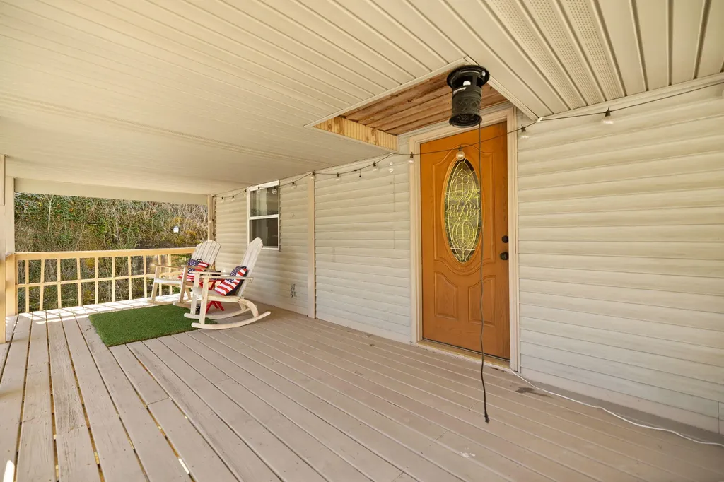 544 Salisbury Branch Road Dema KY 41859