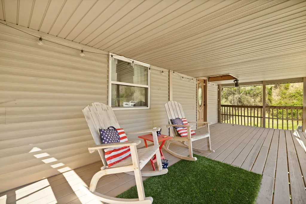 544 Salisbury Branch Road Dema KY 41859