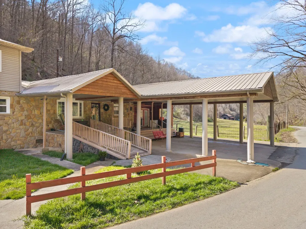 544 Salisbury Branch Road Dema KY 41859