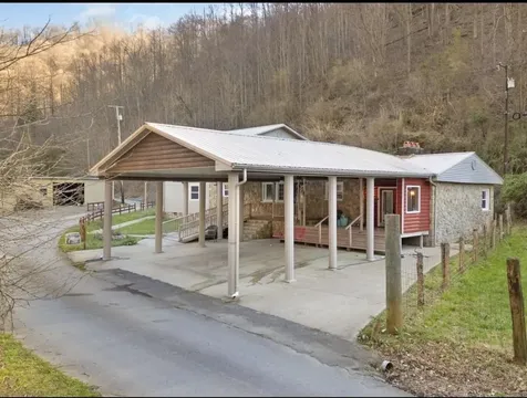544 Salisbury Branch Road Dema KY 41859