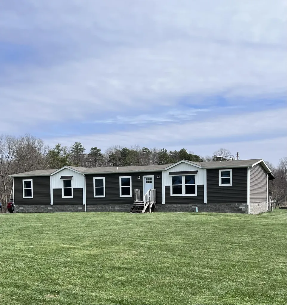 12195 Highway 587 Beattyville KY 41311