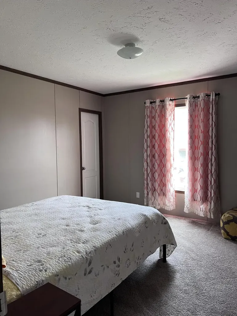 12195 Highway 587 Beattyville KY 41311