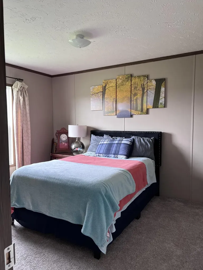 12195 Highway 587 Beattyville KY 41311