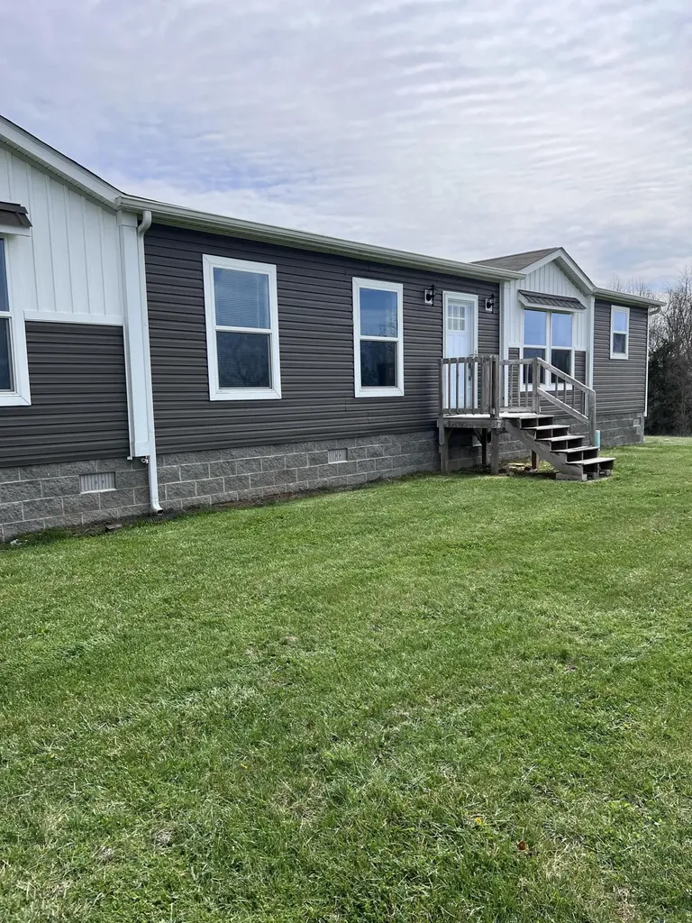 12195 Highway 587 Beattyville KY 41311