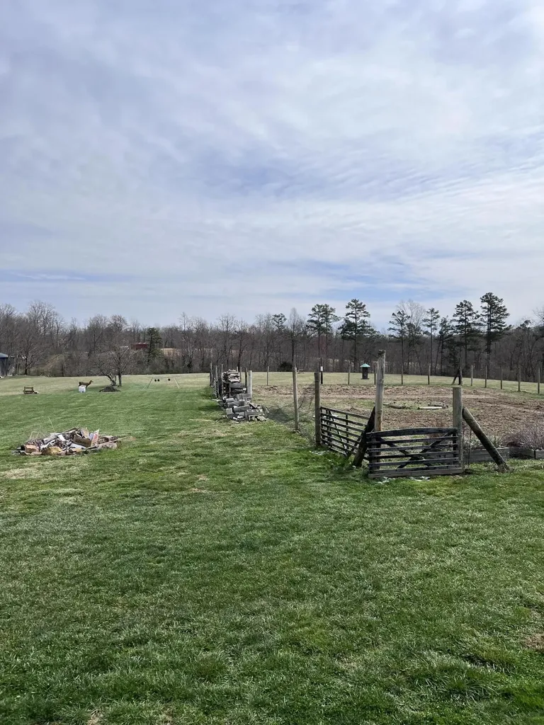 12195 Highway 587 Beattyville KY 41311