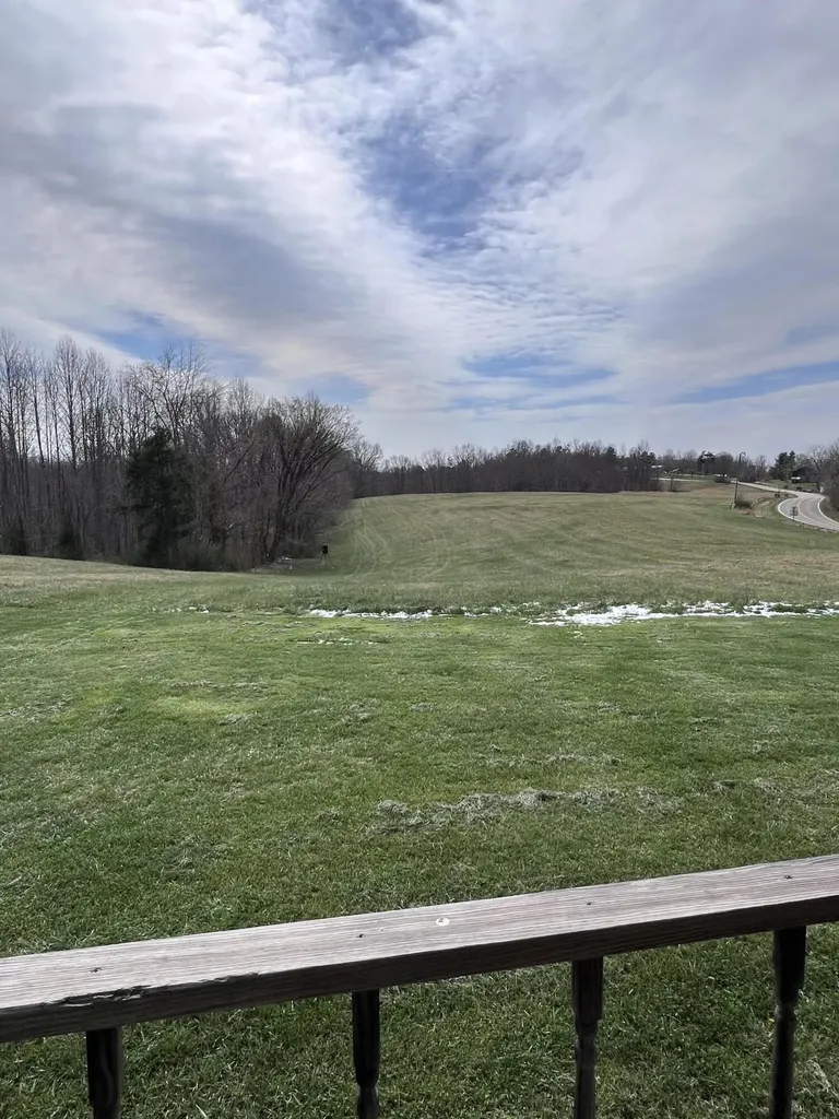 12195 Highway 587 Beattyville KY 41311