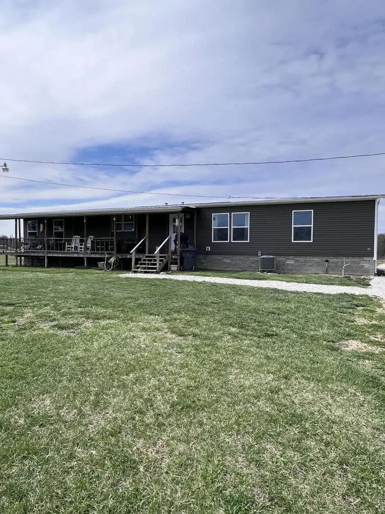 12195 Highway 587 Beattyville KY 41311