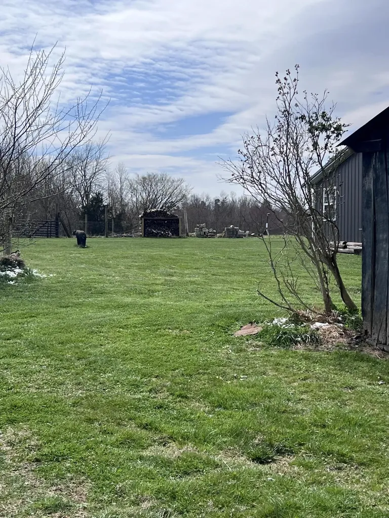 12195 Highway 587 Beattyville KY 41311