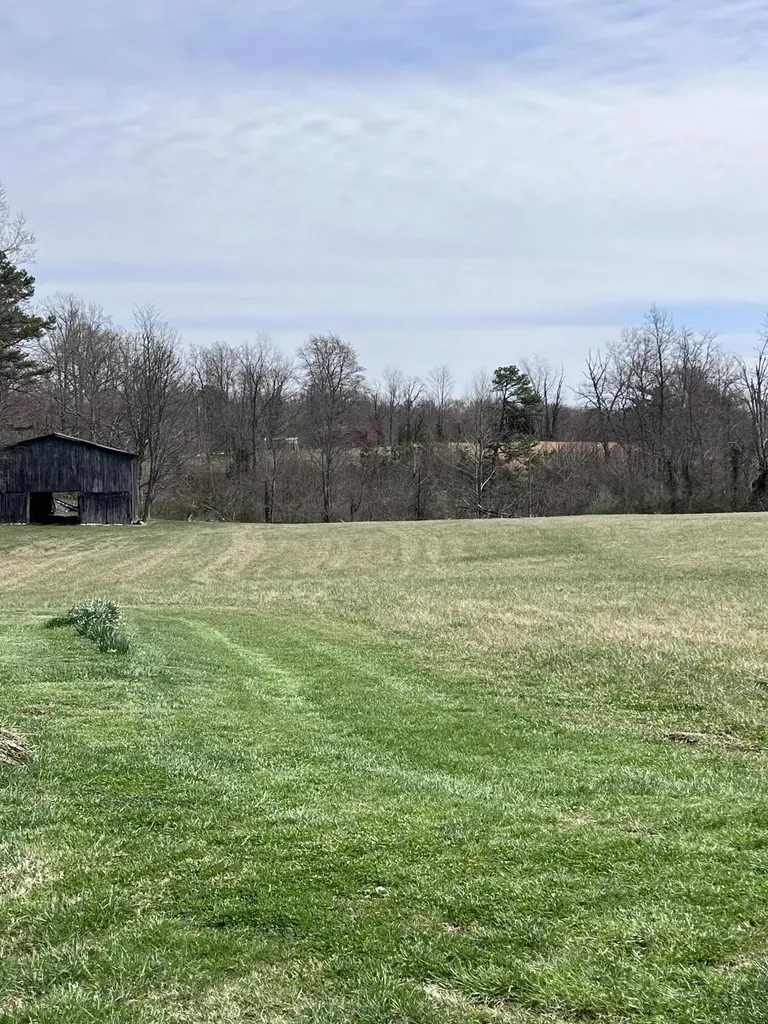 12195 Highway 587 Beattyville KY 41311