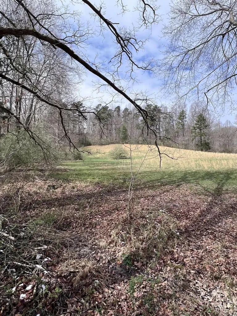 12195 Highway 587 Beattyville KY 41311