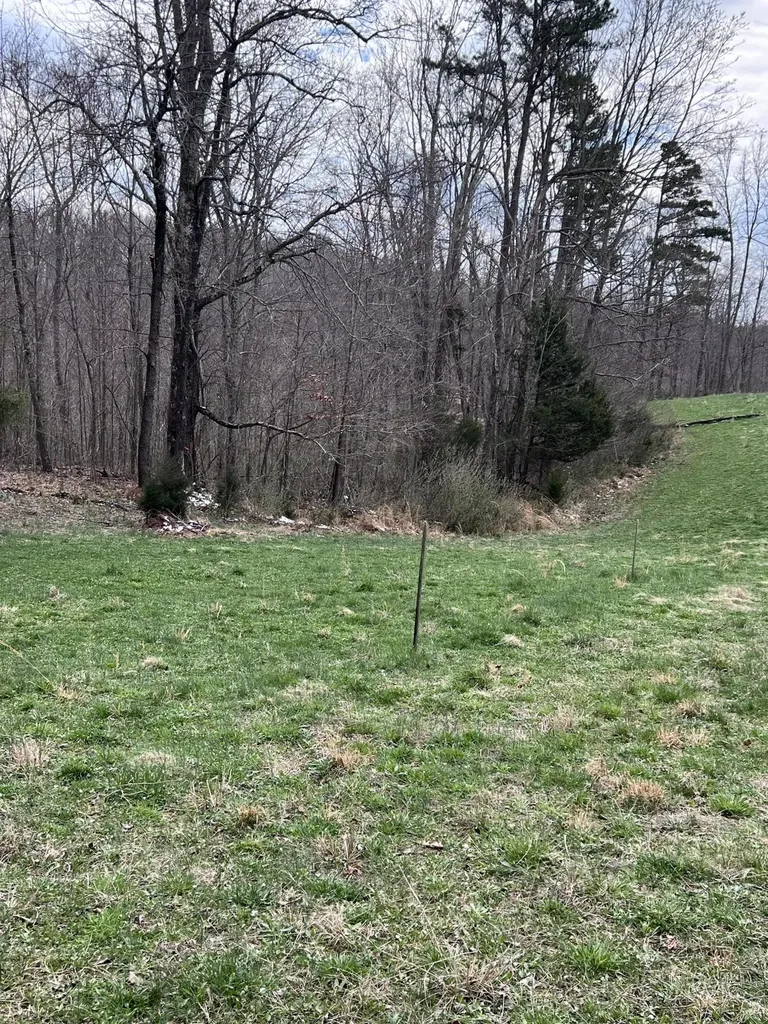 12195 Highway 587 Beattyville KY 41311