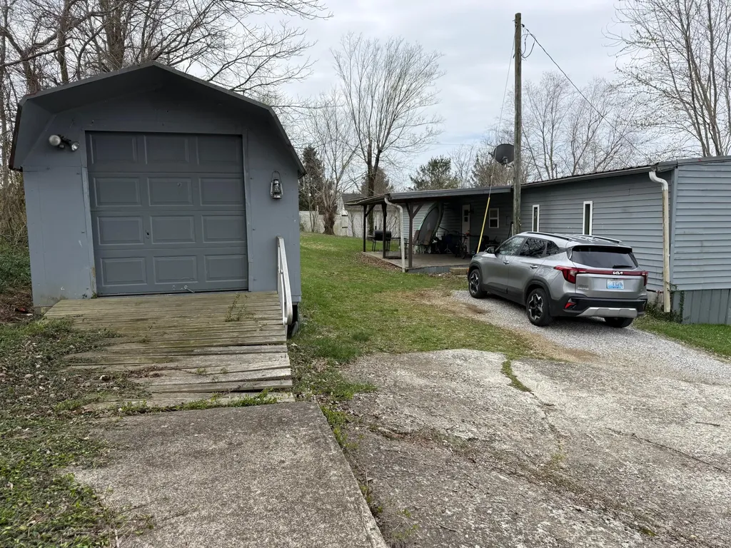 451 Lincoln Trail Stanford KY 40484
