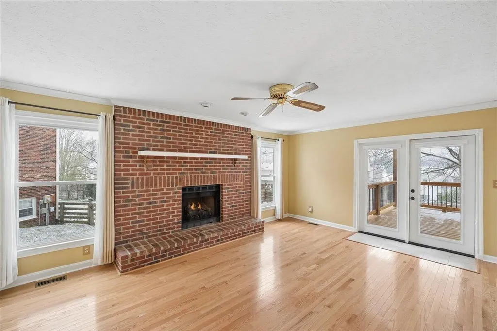 901 Woodglen Court Lexington KY 40515