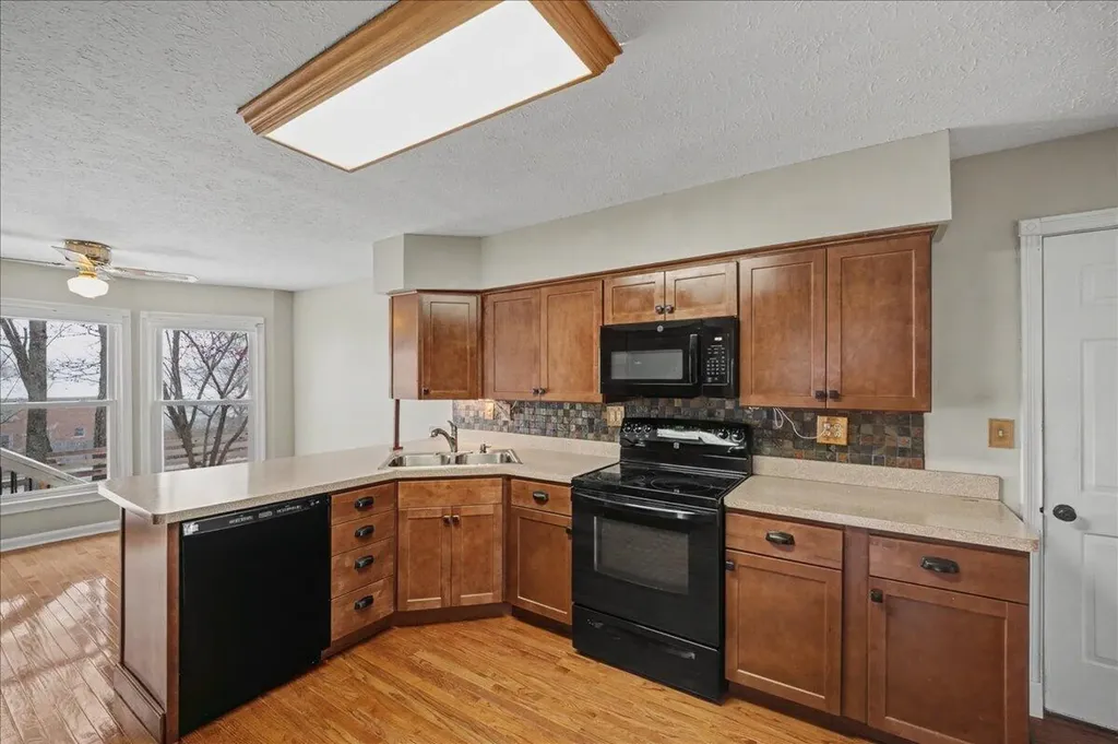 901 Woodglen Court Lexington KY 40515