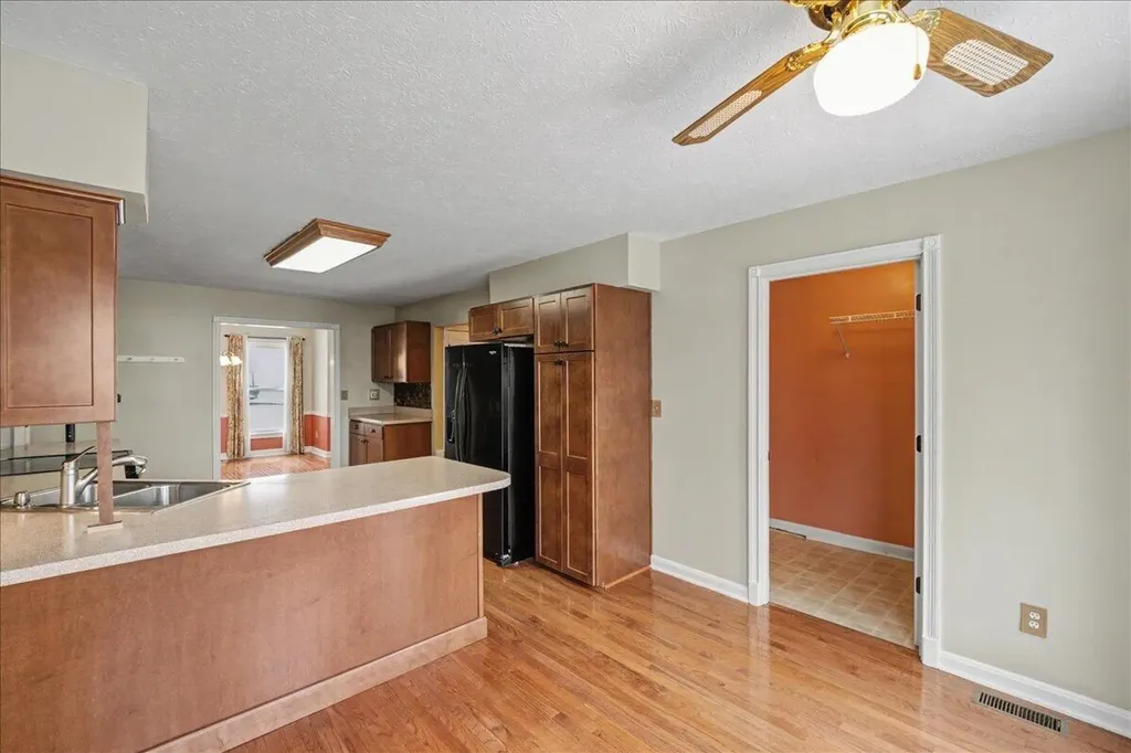 901 Woodglen Court Lexington KY 40515