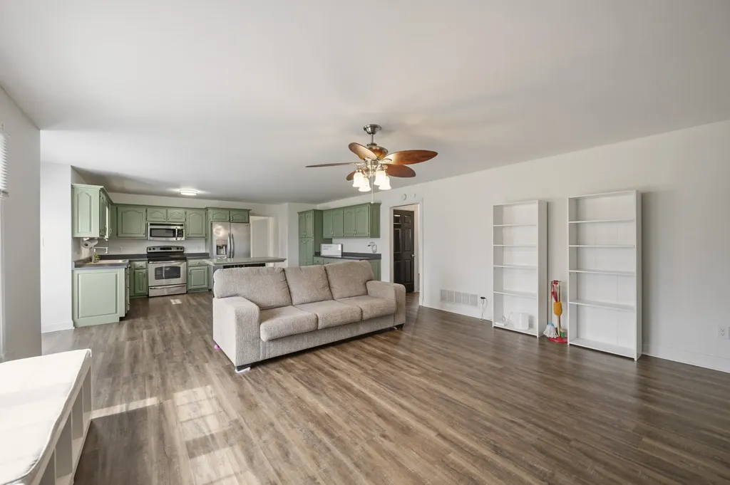 307 Brookgreen Drive Berea KY 40403