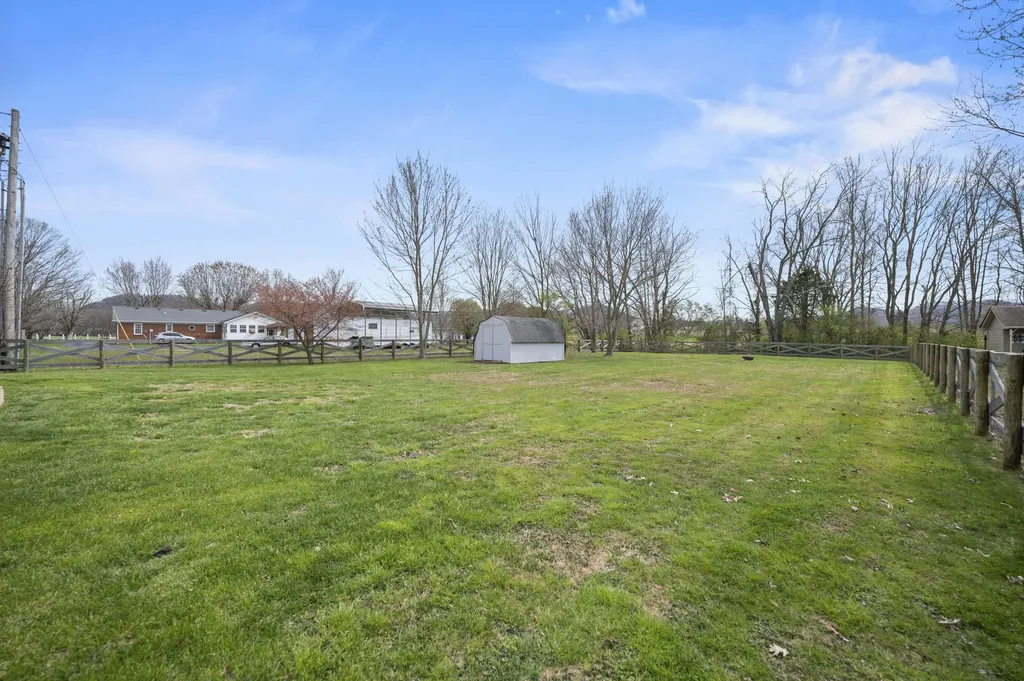 307 Brookgreen Drive Berea KY 40403