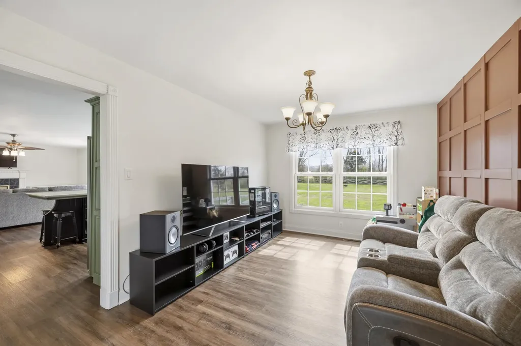 307 Brookgreen Drive Berea KY 40403